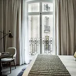 La Clef Champs-élysées By The Crest Collection Hotel