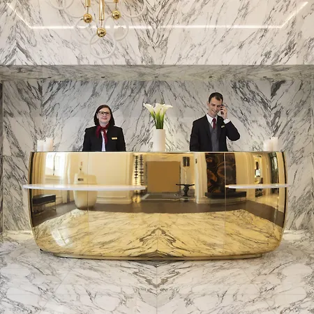 Otel La Clef Champs-elysees By The Crest Collection Paris