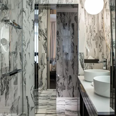 Hotel La Clef Champs-elysees By The Crest Collection 5*