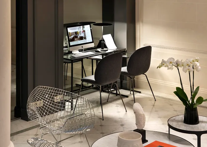 酒店 巴黎拉克莱芙香榭丽大街服务公寓 • 雅诗阁臻选 5*