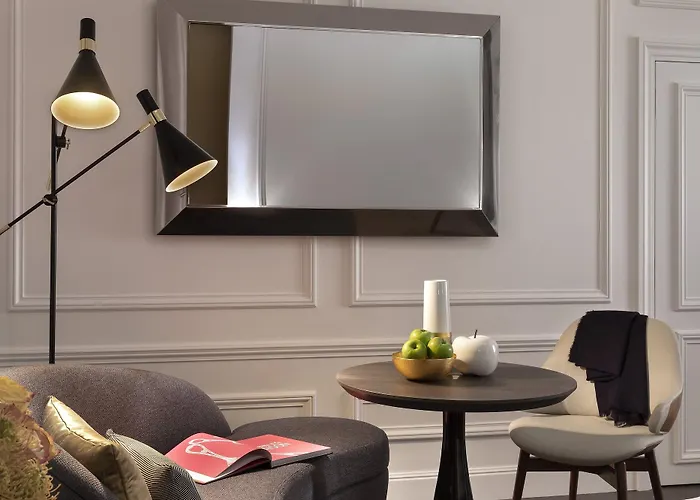 酒店 巴黎拉克莱芙香榭丽大街服务公寓 • 雅诗阁臻选 巴黎