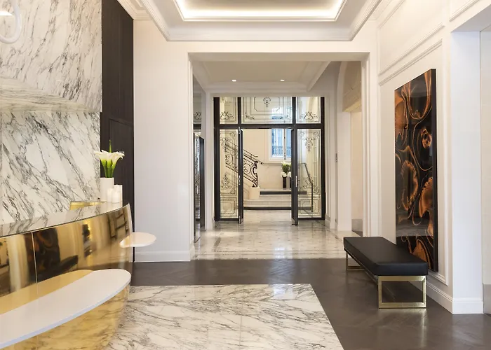 酒店 巴黎拉克莱芙香榭丽大街服务公寓 • 雅诗阁臻选 5*