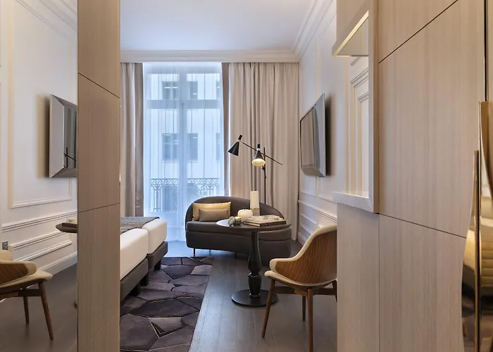 La Clef Champs-elysees By The Crest Collection