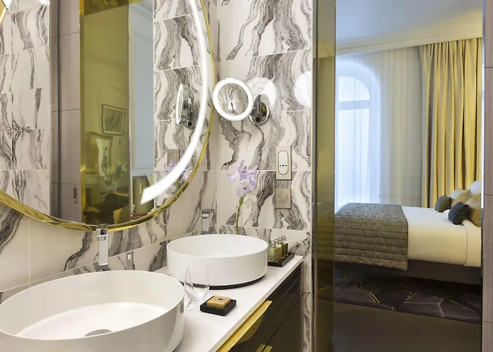 Hotell La Clef Champs-elysees By The Crest Collection Paris
