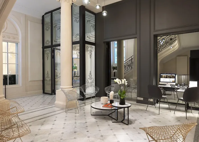 La Clef Champs-elysees By The Crest Collection Hotell Paris