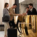 La Clef Champs-elysees By The Crest Collection Париж