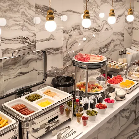 Hotel La Clef Champs-elysees By The Crest Collection 5*