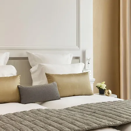 La Clef Champs-elysees By The Crest Collection Hotel Paris
